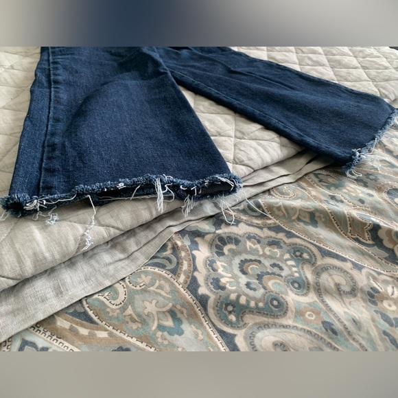 Universal Thread Ankle Bootcut Jeans - Picture 10 of 12